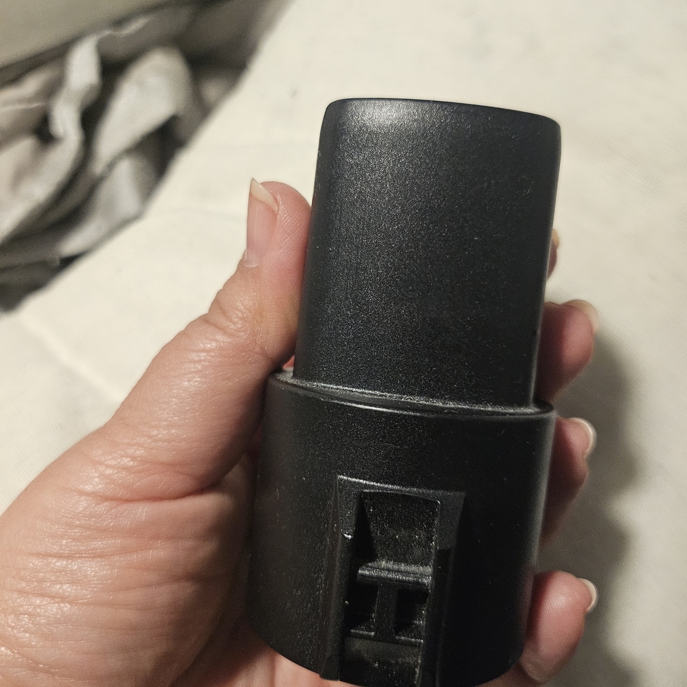 Tesla Charging Adapter - Picture 2 of 4